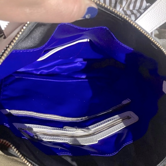 *Rare* Henri Bendel Centennial Stripe Jetsetter Crossbody Backpack Handle Bag - Picture 6 of 7